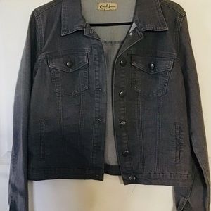 Earl Jean denim jacket never been used medium size for women color is brownish